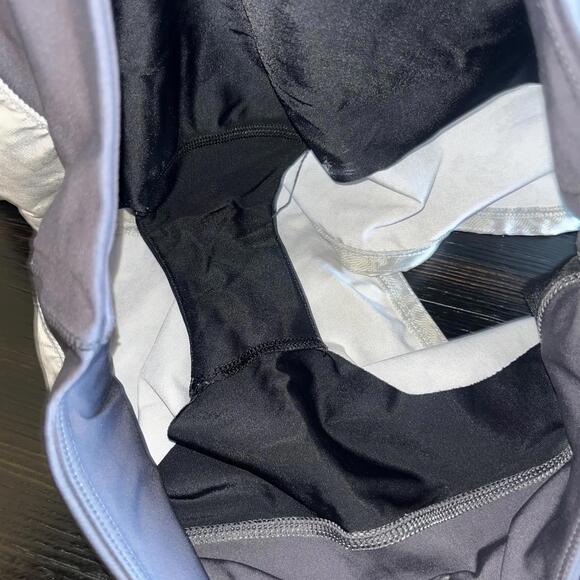 Vuori Women's The Rise The Shine Omni Performance Athletic Short Gray Size S - Picture 7 of 7